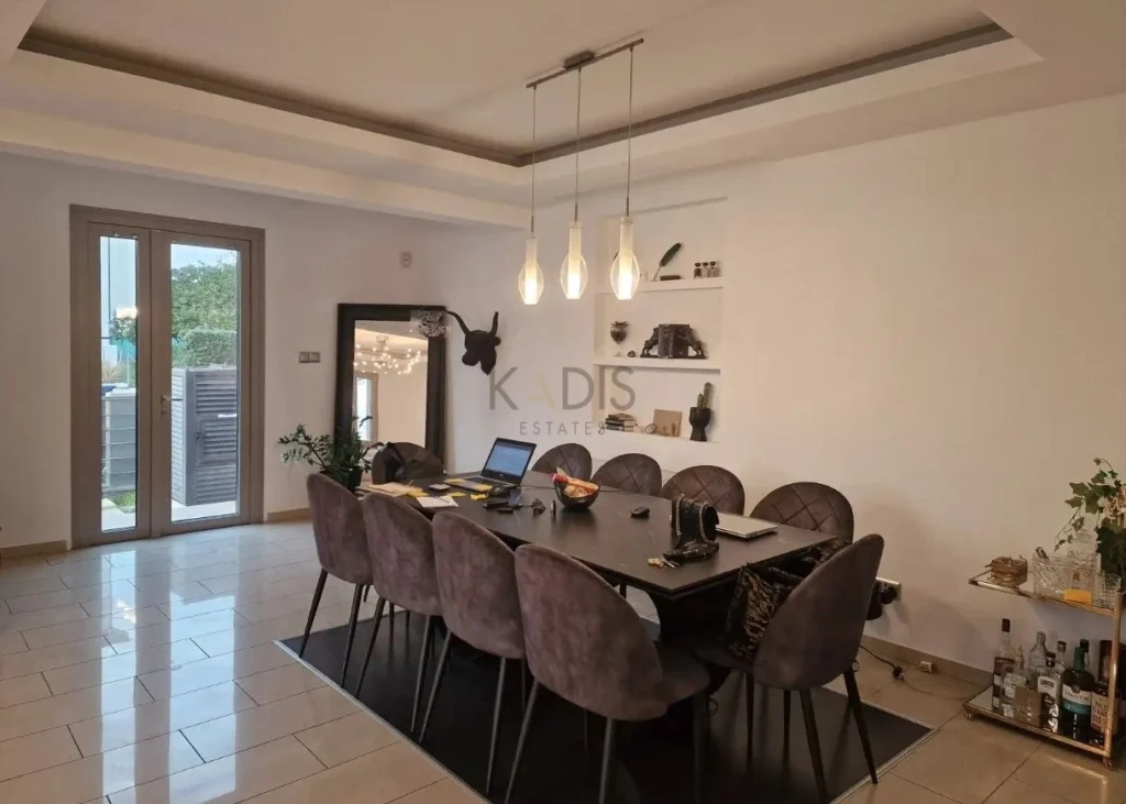 5 Bedroom House for Sale in Latsia, Nicosia District