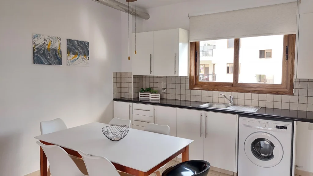 2 Bedroom Apartment for Sale in Paphos – Universal