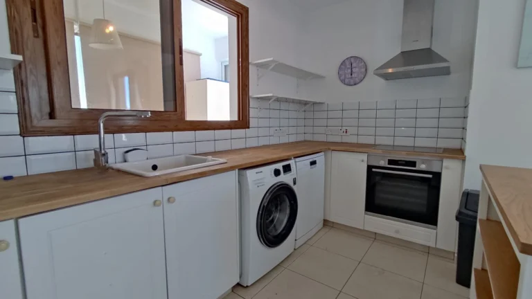 2 Bedroom Apartment for Sale in Paphos – Universal