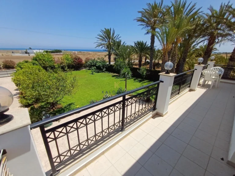 3 Bedroom House for Sale in Pervolia Larnacas
