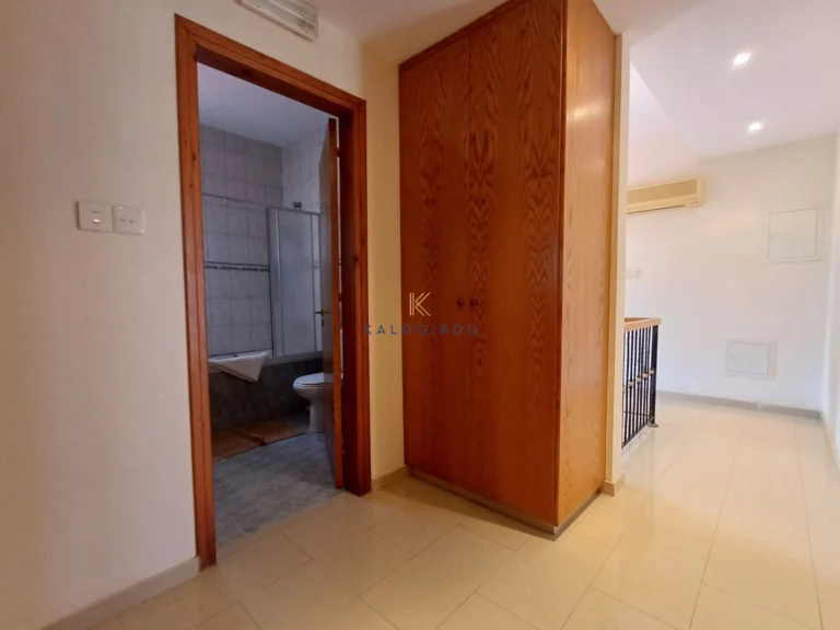 3 Bedroom House for Sale in Pervolia Larnacas