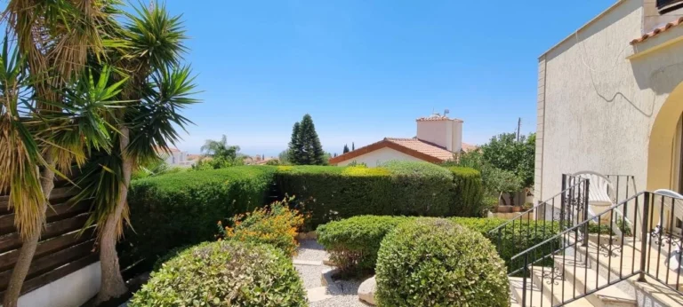 Cheap Houses and Villas for Sale Paphos up to 500000 euro