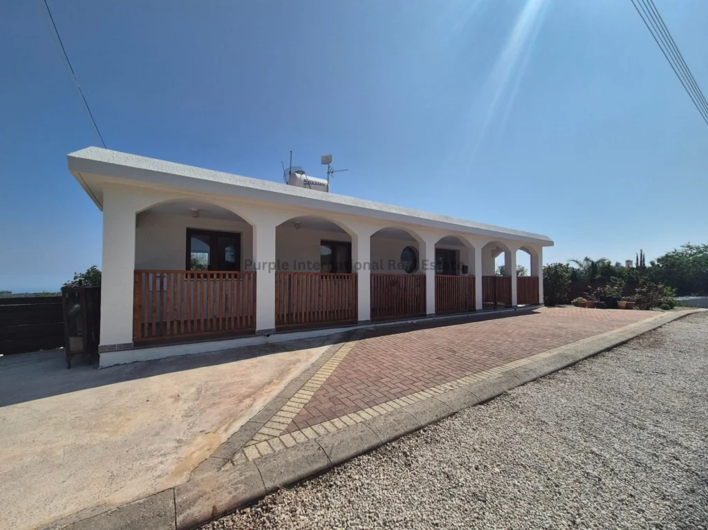 4 Bedroom House for Rent in Tsada, Paphos District