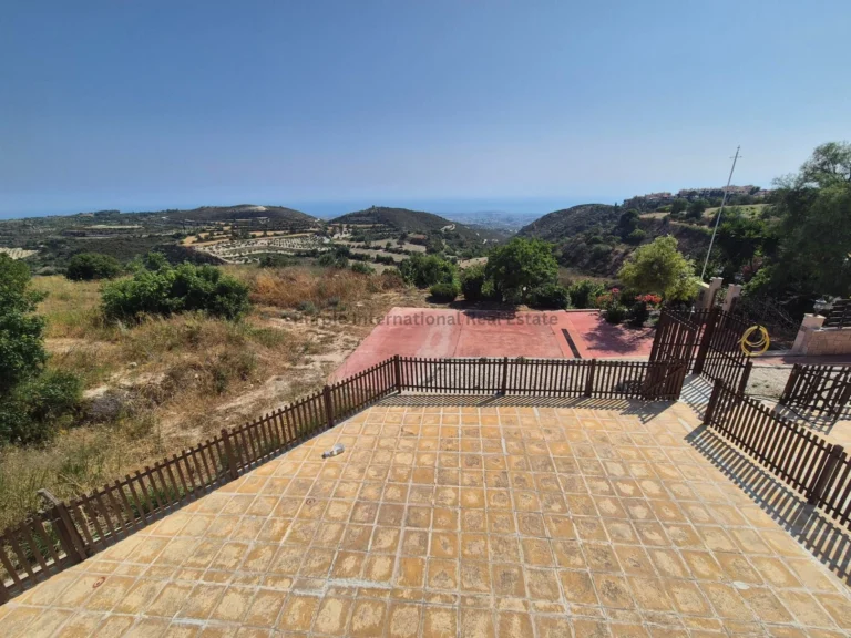 4 Bedroom House for Rent in Tsada, Paphos District