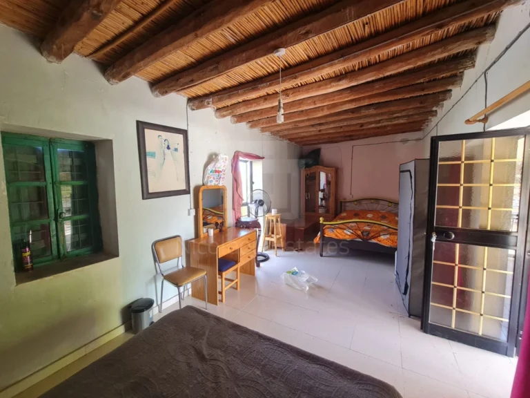 6+ Bedroom House for Sale in Paphos
