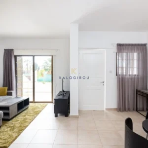 2 Bedroom Apartment for Rent in Oroklini, Larnaca District