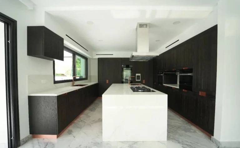 6+ Bedroom House for Sale in Limassol District