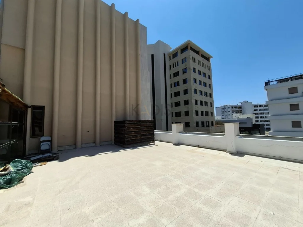 450m² Office for Rent in Nicosia District