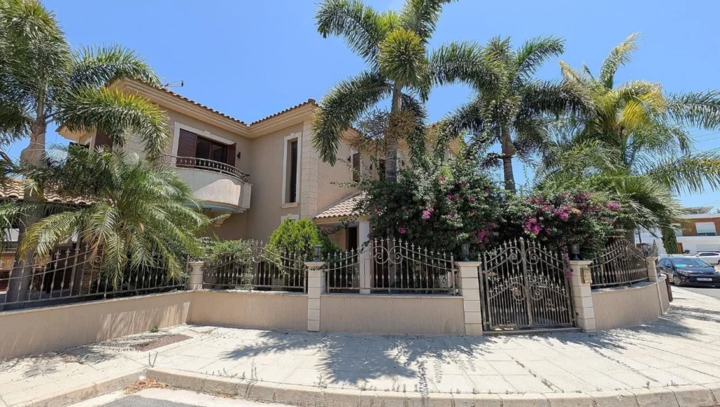 4 Bedroom House for Sale in Germasogeia, Limassol District