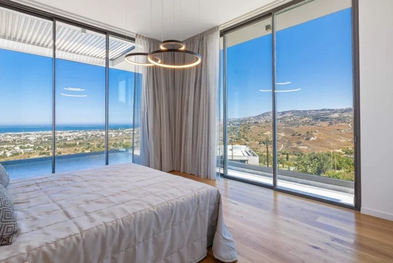 6+ Bedroom House for Sale in Armou, Paphos District