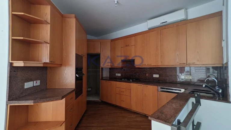 3 Bedroom House for Sale in Strovolos, Nicosia District