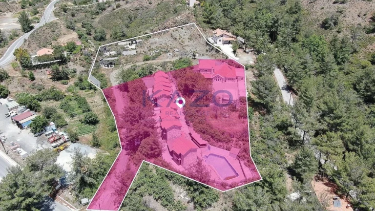 805m² Commercial for Sale in Limassol District