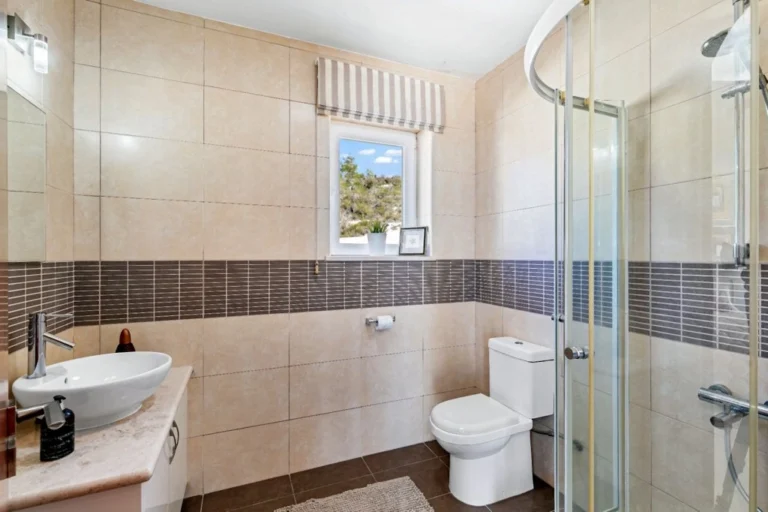 4 Bedroom House for Sale in Peyia, Paphos District