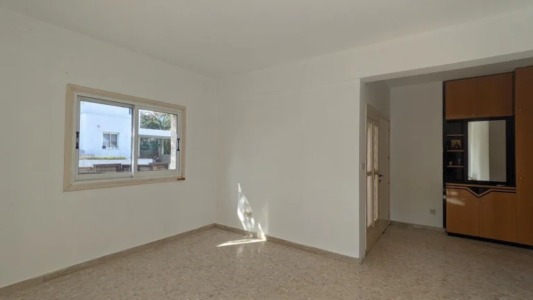 3 Bedroom House for Sale in Strovolos, Nicosia District