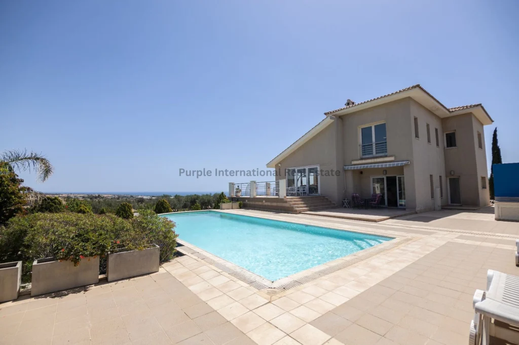 5 Bedroom House for Sale in Maroni, Larnaca District