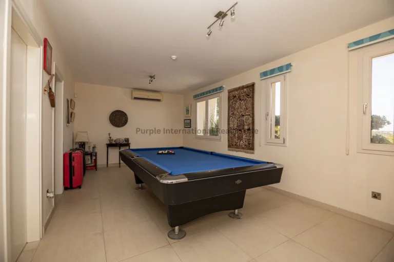 5 Bedroom House for Sale in Maroni, Larnaca District