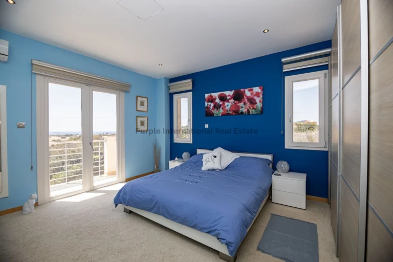 5 Bedroom House for Sale in Maroni, Larnaca District
