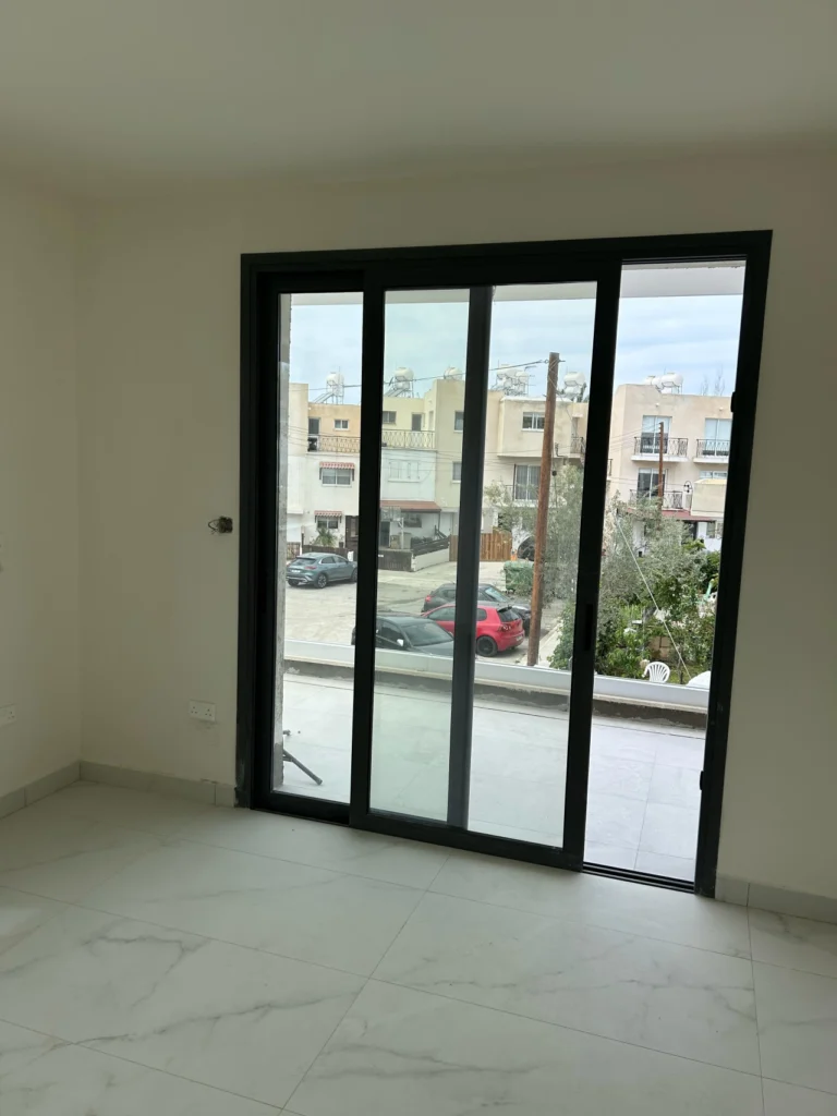 3 Bedroom Apartment for Sale in Paphos – Universal