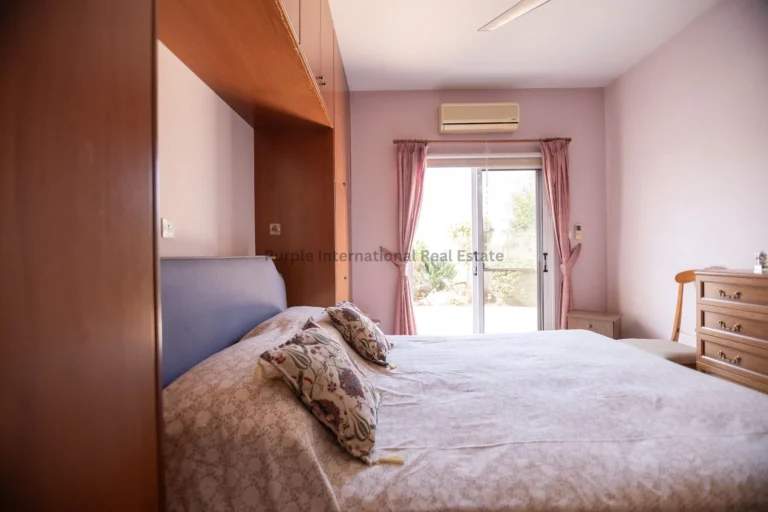2 Bedroom House for Sale in Livadia Larnakas, Larnaca District