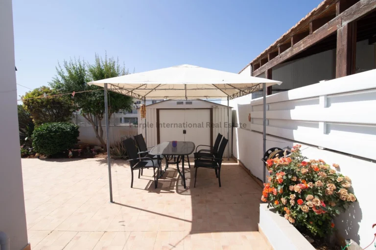 2 Bedroom House for Sale in Livadia Larnakas, Larnaca District