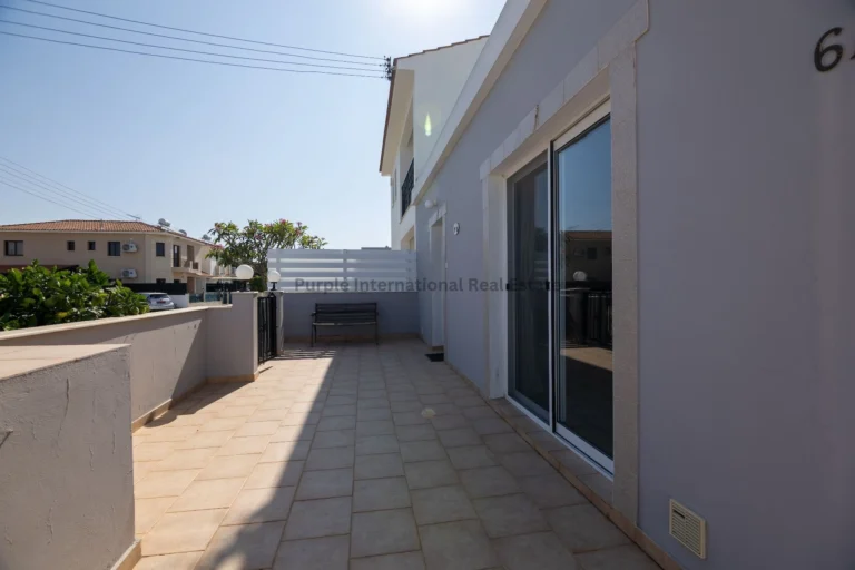 2 Bedroom House for Sale in Livadia Larnakas, Larnaca District