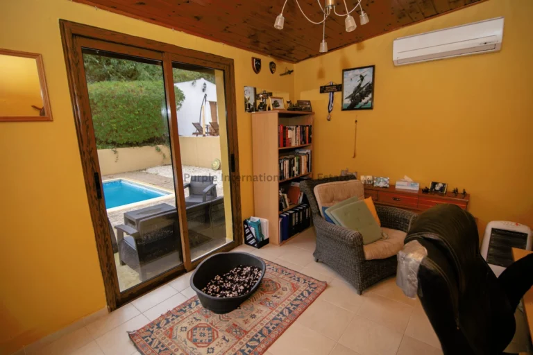 3 Bedroom House for Sale in Moni, Limassol District