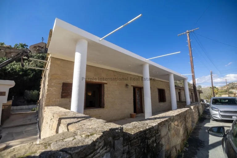 2 Bedroom House for Sale in Tochni, Larnaca District
