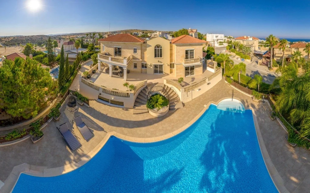 5 Bedroom House for Sale in Agios Tychonas, Limassol District