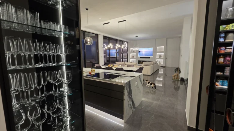 5 Bedroom House for Sale in Armou, Paphos District