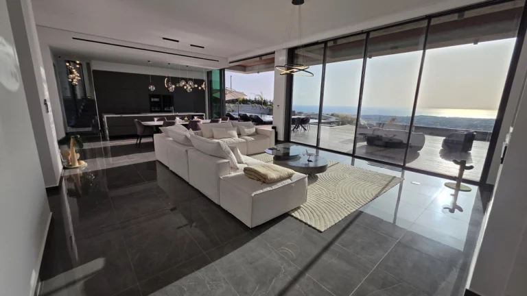 5 Bedroom House for Sale in Armou, Paphos District