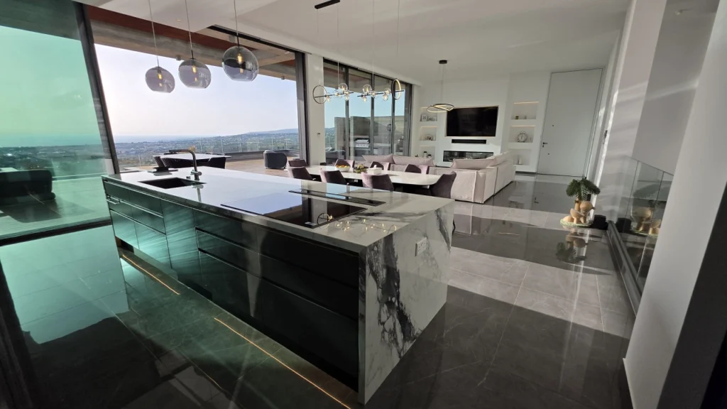 5 Bedroom House for Sale in Armou, Paphos District