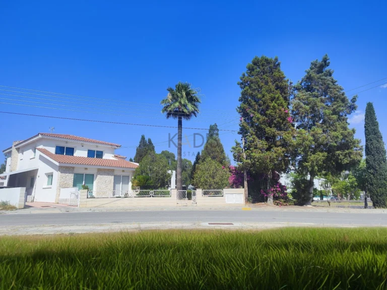 4 Bedroom House for Sale in Engomi, Nicosia District