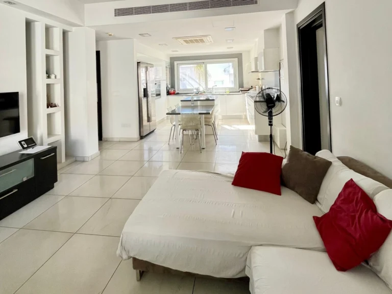 3 Bedroom House for Sale in Strovolos, Nicosia District