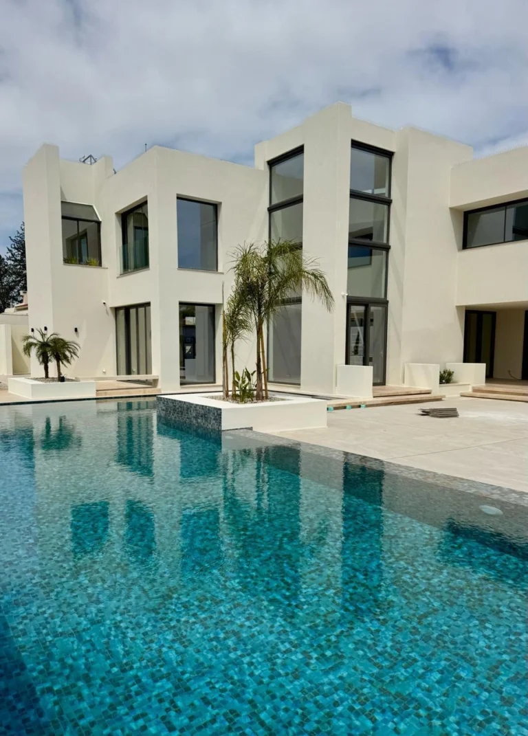 6+ Bedroom House for Sale in Strovolos, Nicosia District
