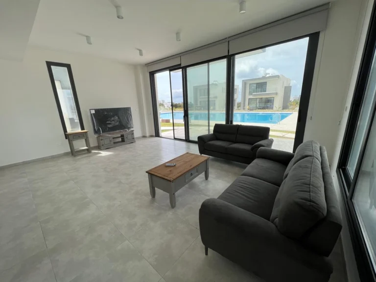 3 Bedroom House for Sale in Chlorakas, Paphos District