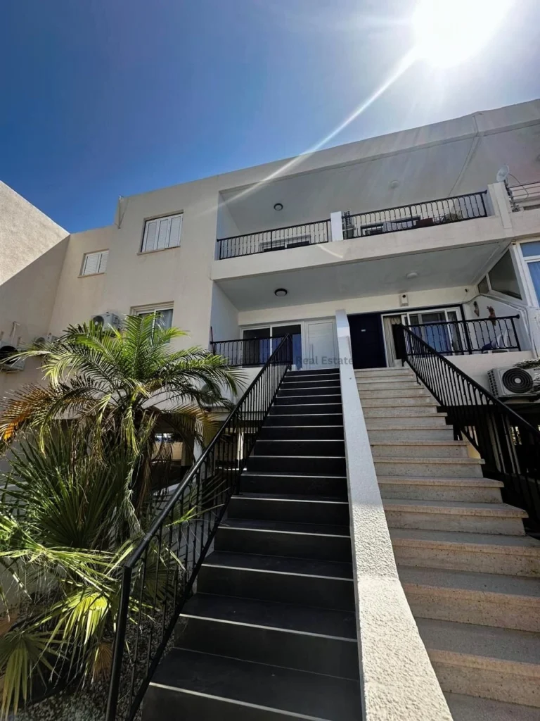 2 Bedroom House for Sale in Kato Paphos
