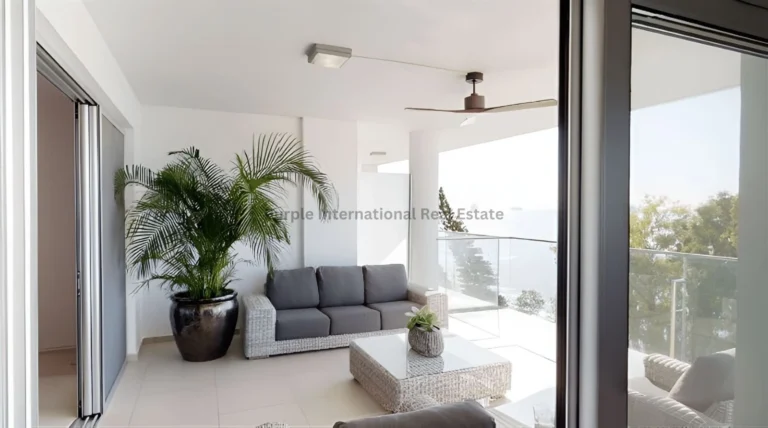 4 Bedroom Apartment for Rent in Agios Tychonas, Limassol District