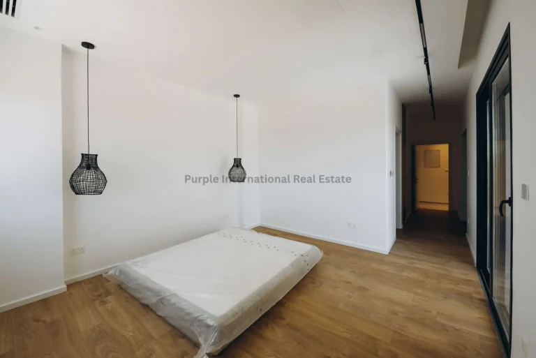 5 Bedroom House for Sale in Agios Tychonas, Limassol District