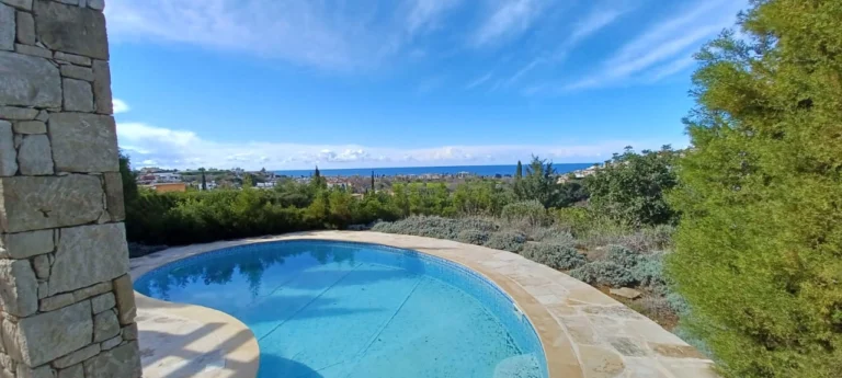 3 Bedroom House for Sale in Chlorakas, Paphos District