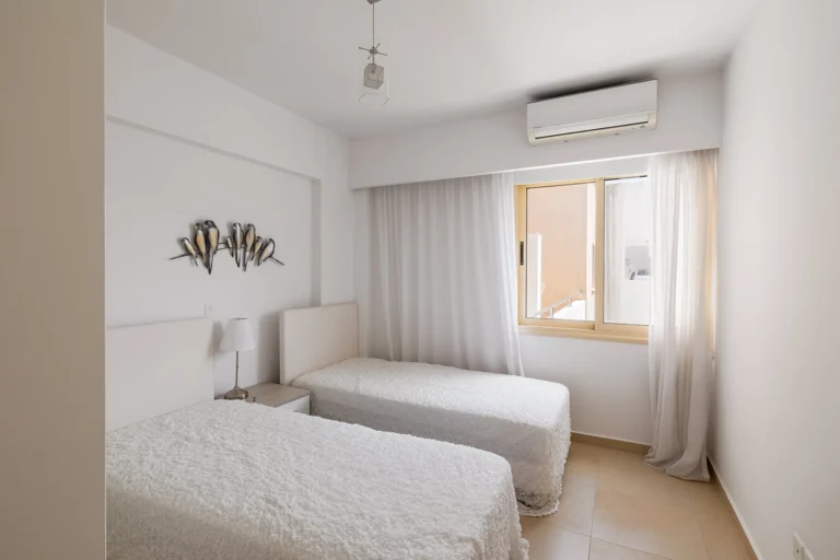 2 Bedroom Apartment for Sale in Paphos – Universal