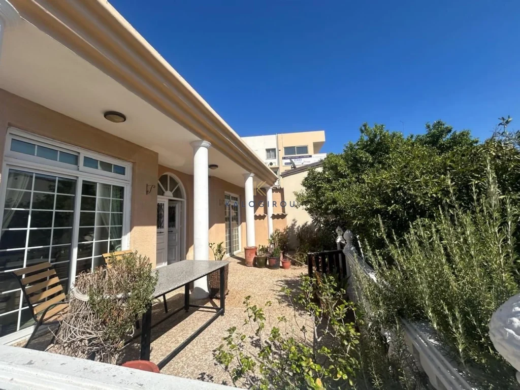 3 Bedroom House for Sale in Aradippou, Larnaca District