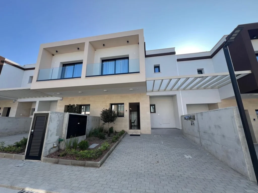 3 Bedroom House for Sale in Parekklisia, Limassol District