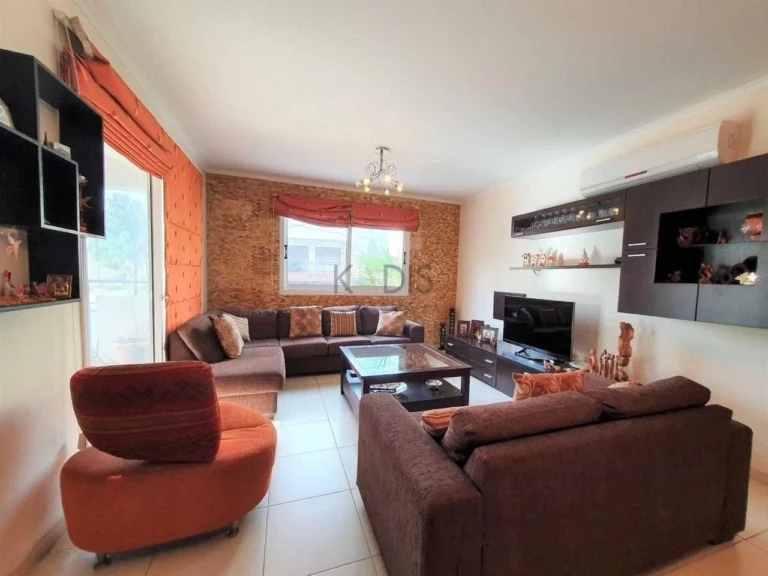 3 Bedroom Apartment for Sale in Limassol – Mesa Geitonia