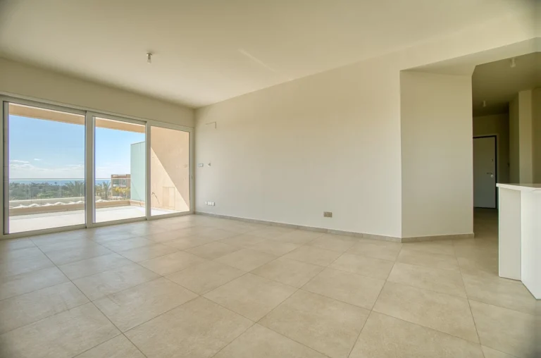 3 Bedroom Apartment for Sale in Chlorakas, Paphos District