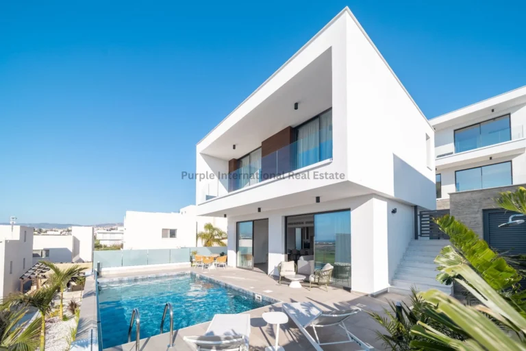 3 Bedroom House for Sale in Chlorakas, Paphos District