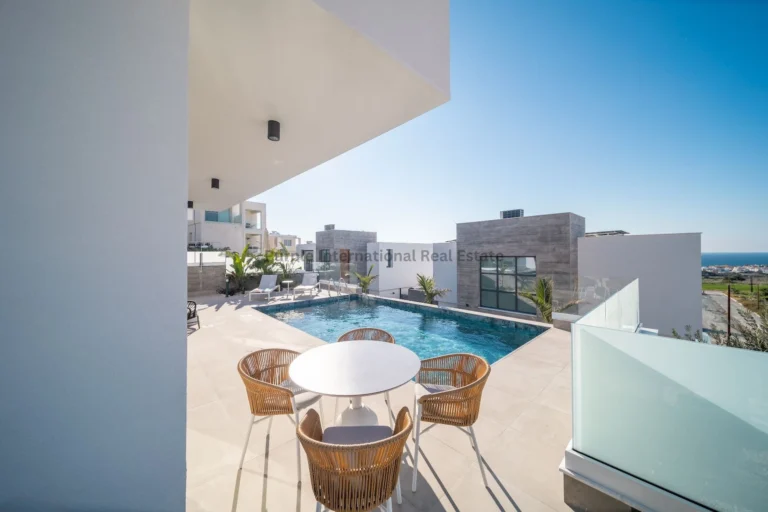 3 Bedroom House for Sale in Chlorakas, Paphos District