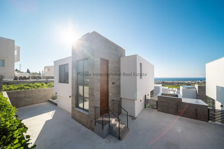 3 Bedroom House for Sale in Chlorakas, Paphos District