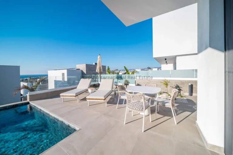 3 Bedroom House for Sale in Chlorakas, Paphos District