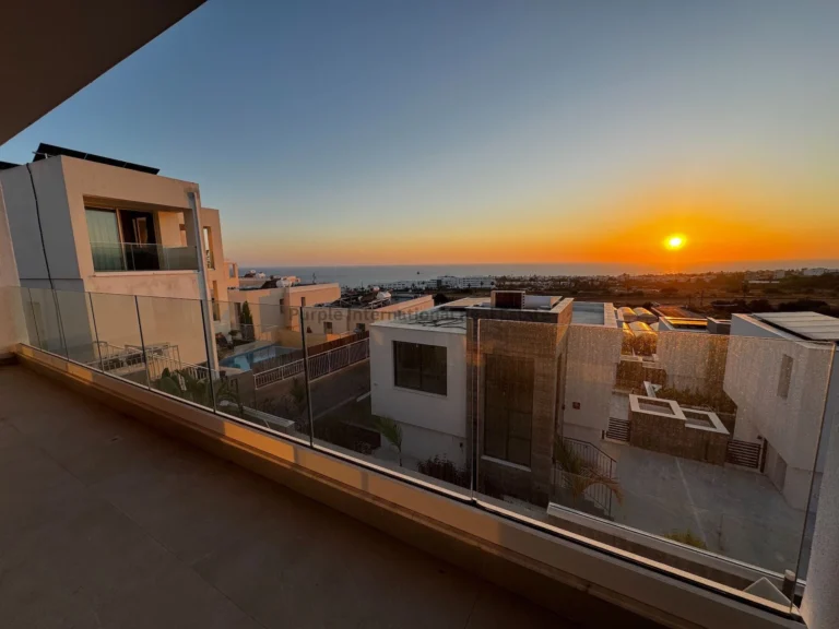 3 Bedroom House for Sale in Chlorakas, Paphos District