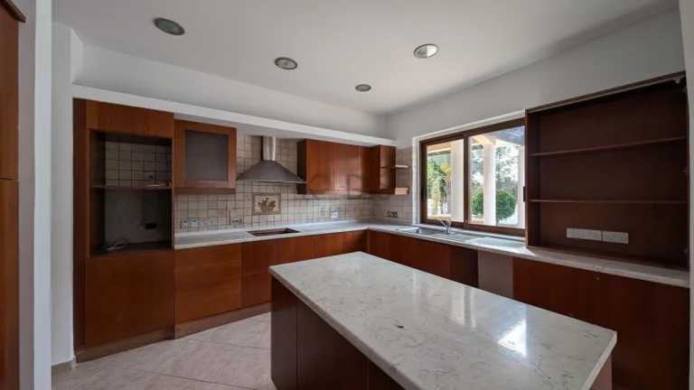 4 Bedroom House for Sale in Geri, Nicosia District